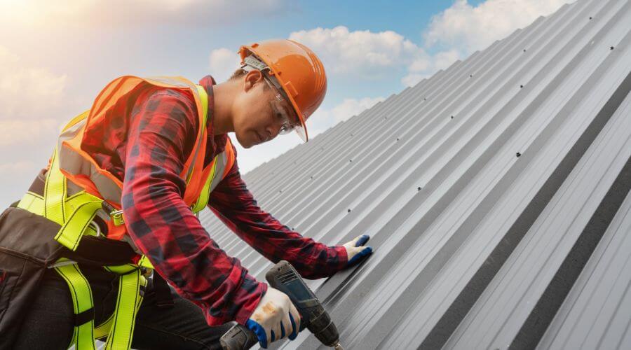 Professional Emergency Roof Repairs services in Hampton, KY